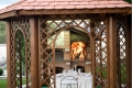 Gazebo in alluminio effetto legno con grigliato alluminio