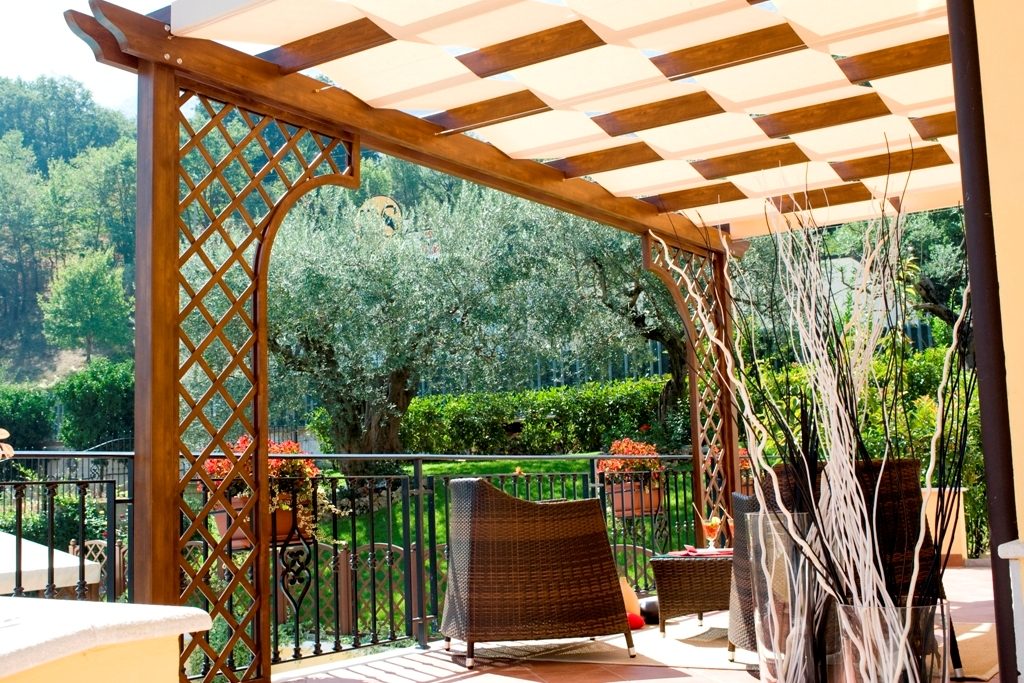 pergola alluminio effetto legno